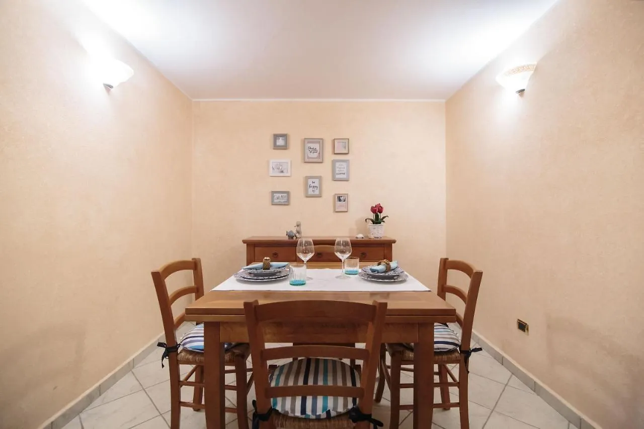 Casa Daniela Apartment Su Forti 0*, Капитана Италия
