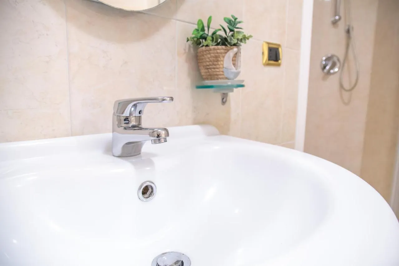 Casa Daniela Apartment Su Forti 0*, Капитана Италия
